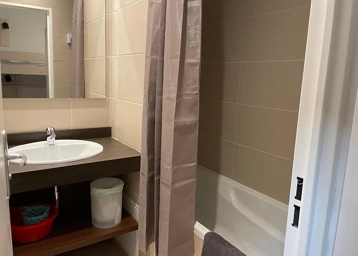 Gourette : 4 Pers. Avec Terrasse, Proche Pistes - Fr-1-860-54